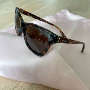 Prada Cat Eye Sunglasses Great Condition